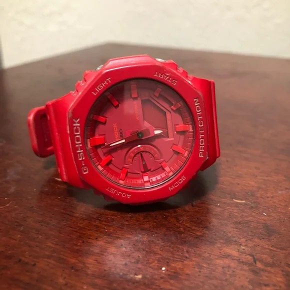 G-Shock Vibrant Red Timepiece - Picture 2 of 4